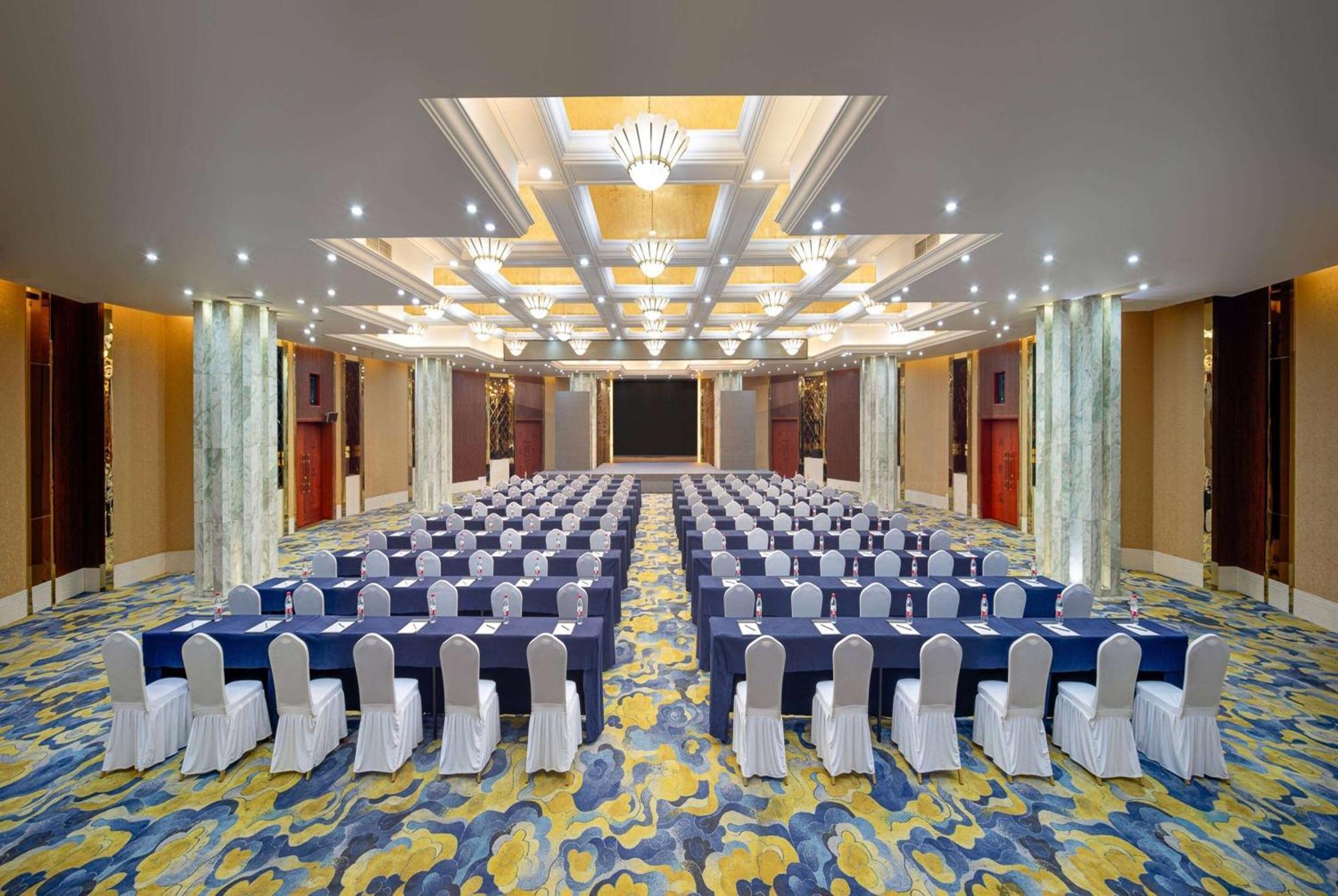 Hotel Ramada Plaza By Wyndham Chongqing West Esterno foto
