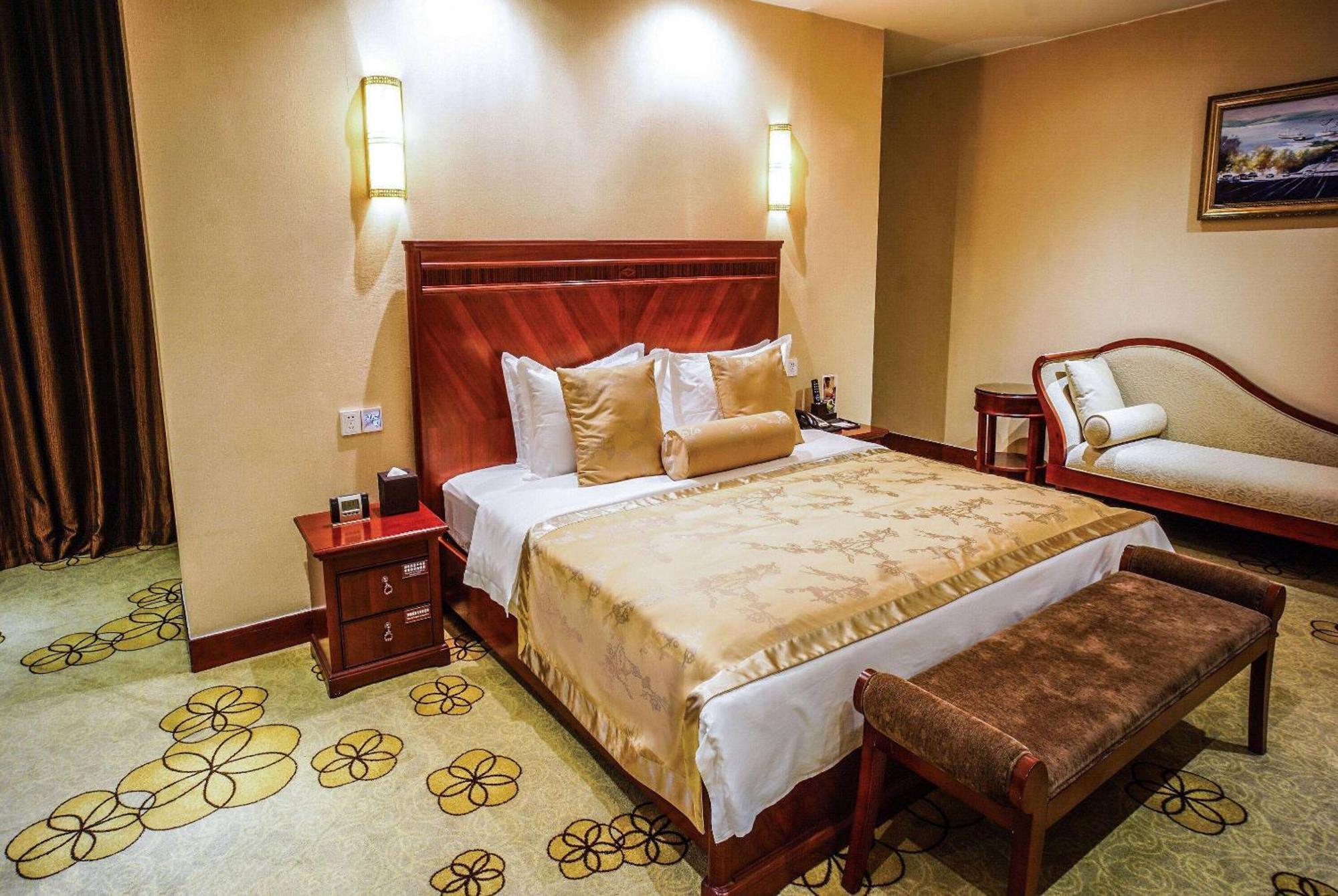 Hotel Ramada Plaza By Wyndham Chongqing West Esterno foto